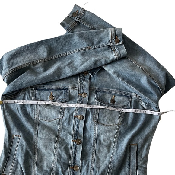 Women’s Denim Jacket Size Large BNWT - Picture 3 of 11